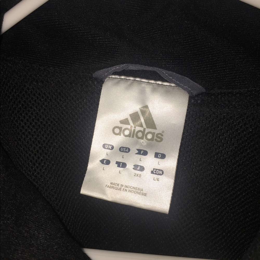 Men’s adidas light jacket - Picture 3 of 6
